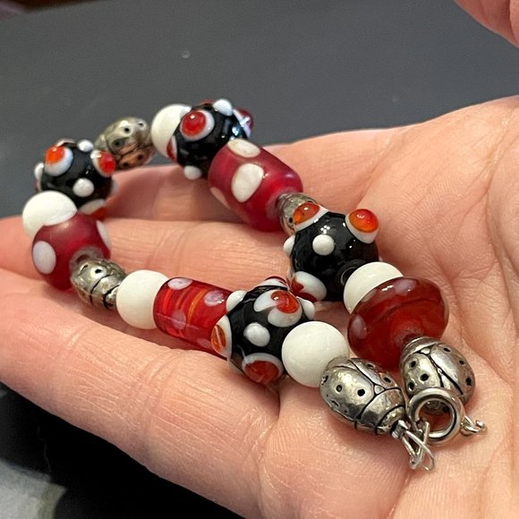 4 for $20 SALE- Red, Black & White Lampwork Glass Bead Bracelet - Picture 5 of 6